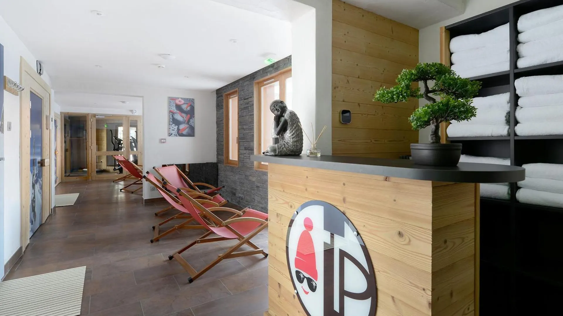 Appartement Renove, Balcon, Acces Piste Facile, Pres Des Commerces, Animaux Admis - Fr-1-181-1927 La Plagne-Tarentaise 0*,  France